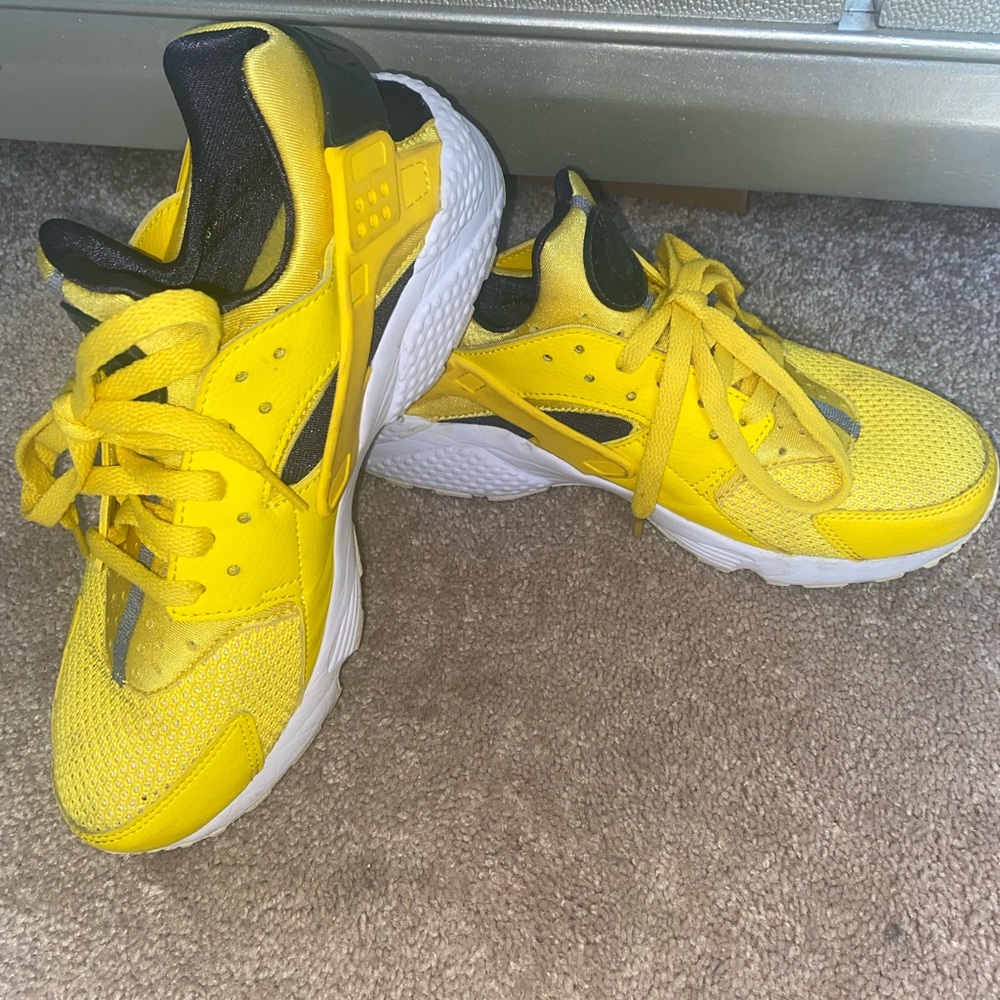 Nike air huarache run sneakers